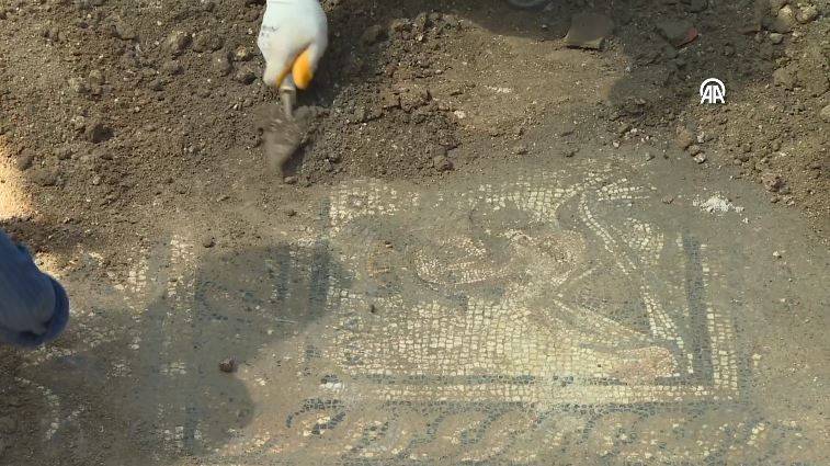 Side Antik Kenti'nde kazıda mozaik bulundu! Tam 2 bin yıllık. Birçok sır açığa çıkacak 30